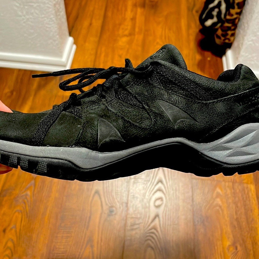 Merrill shoes 9.5 Womens